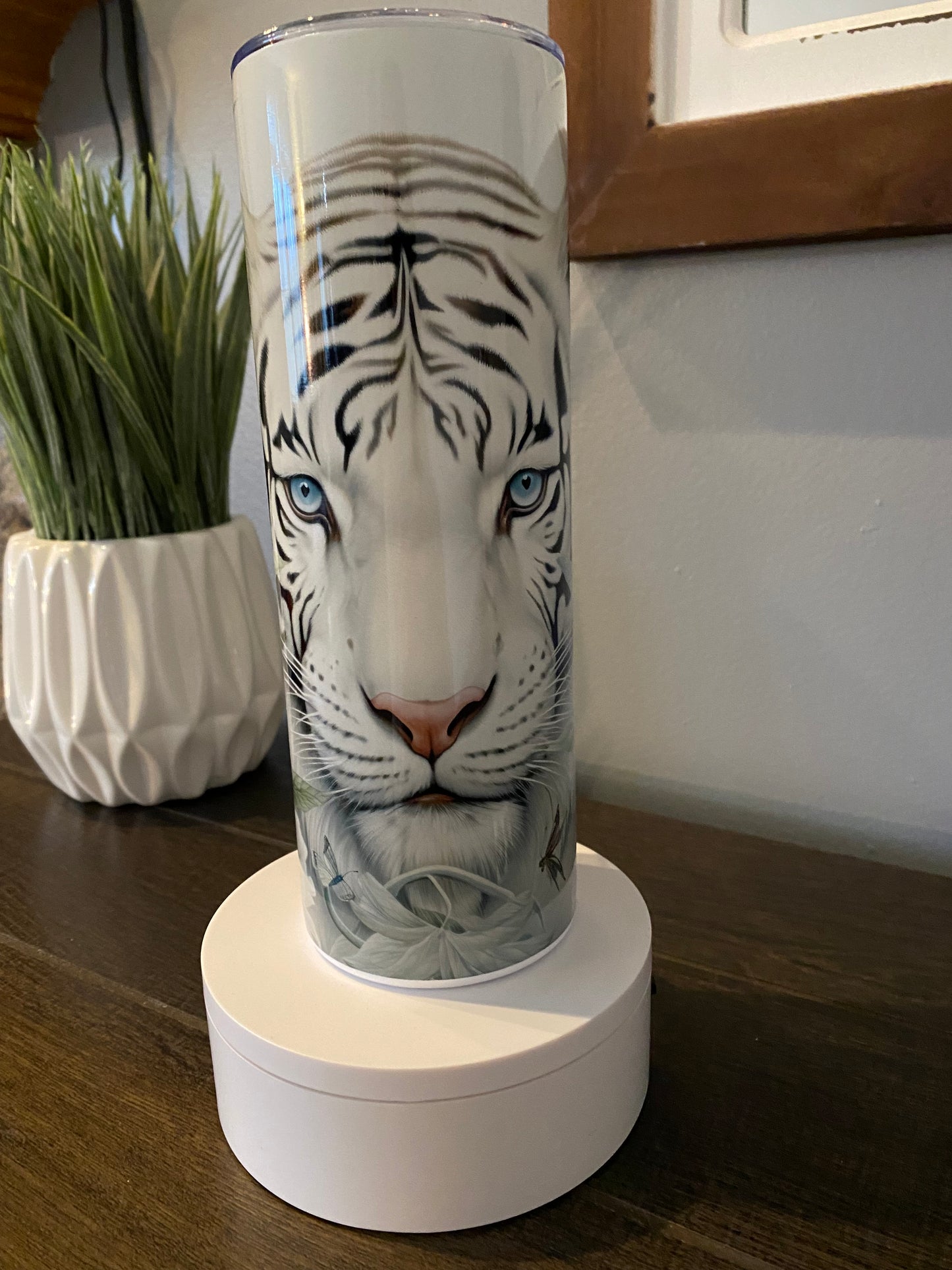 Snow Tiger Tumbler | Glitz & Glamour Tumblers