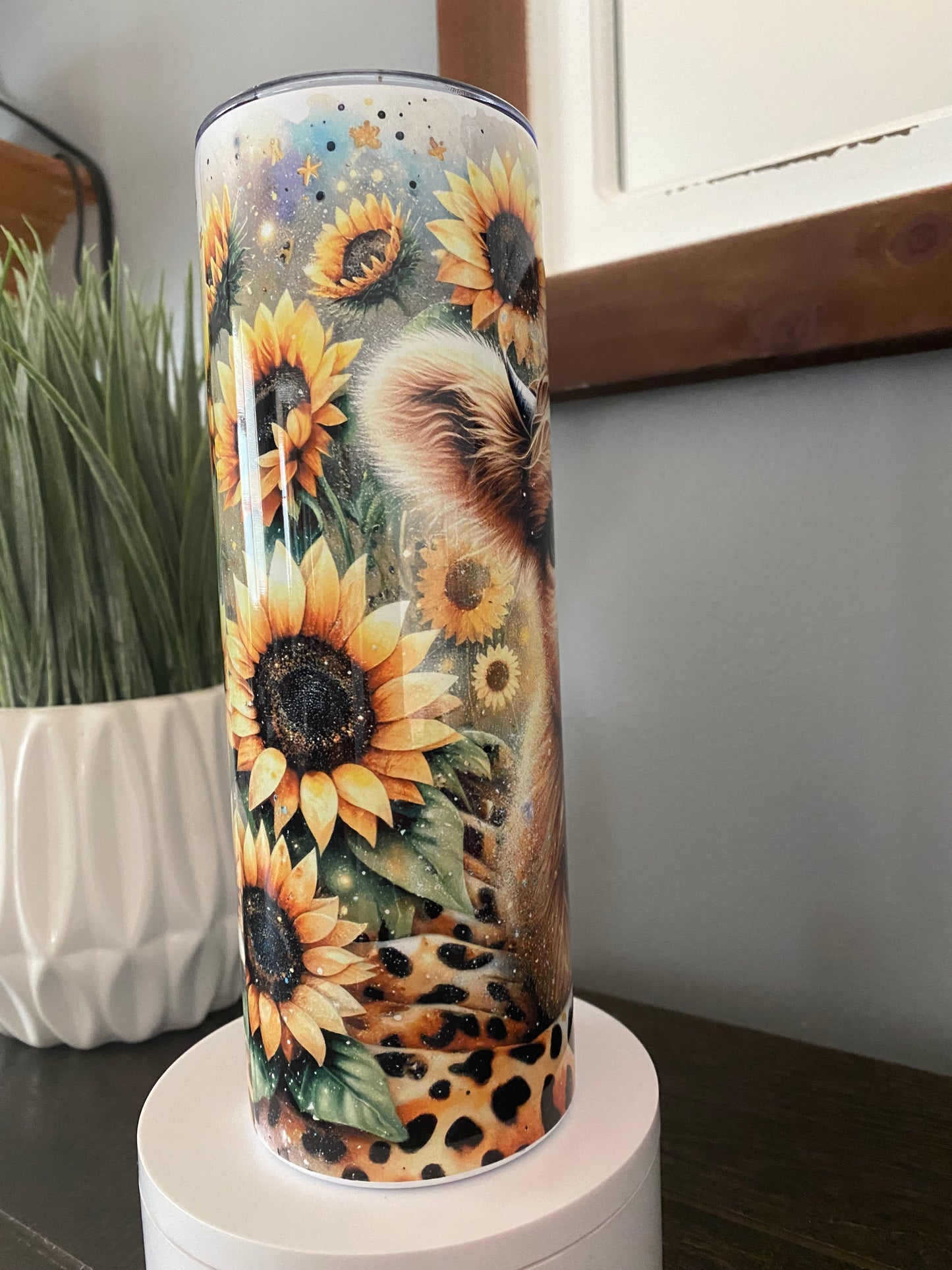 Sunflower Highland Cow Tumbler | Glitz & Glamour Tumblers
