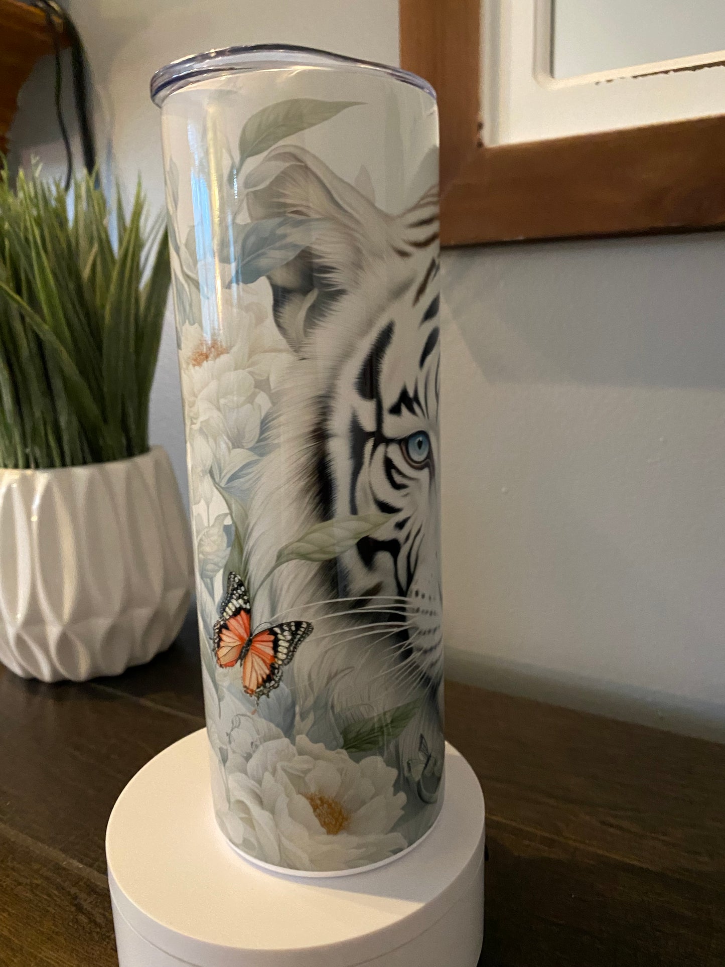 Snow Tiger Tumbler | Glitz & Glamour Tumblers