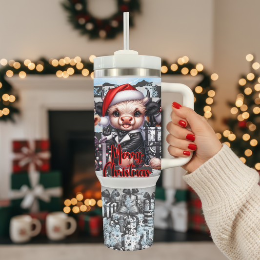 40oz Highland Cow Christmas Tumbler | Glitz & Glamour