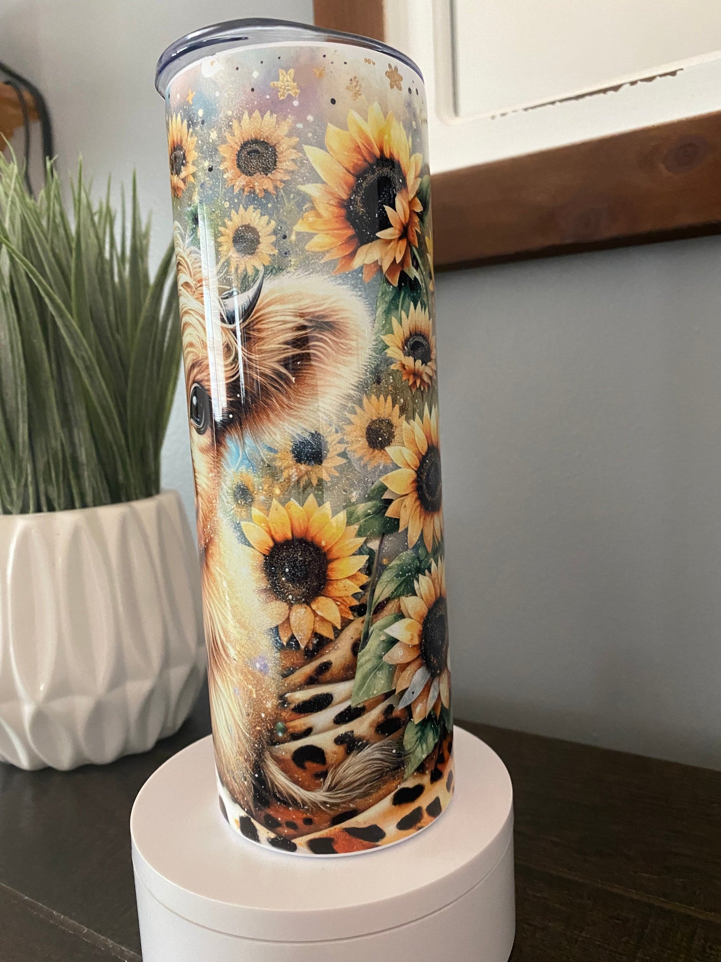 Sunflower Highland Cow Tumbler | Glitz & Glamour Tumblers